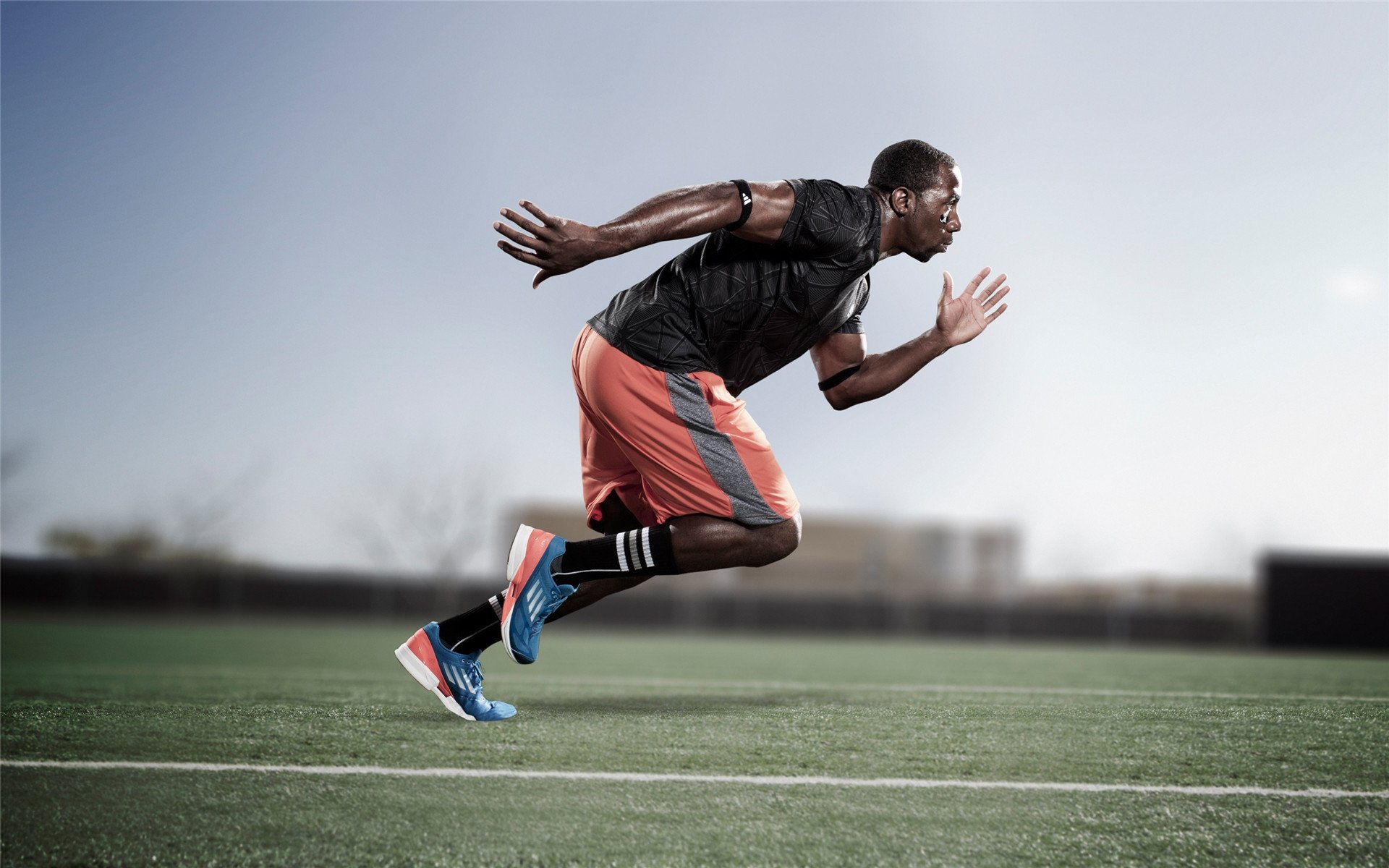 篮球运动技能动作科学分析及动作纠正训练研究，篮球运动前热身八个动作